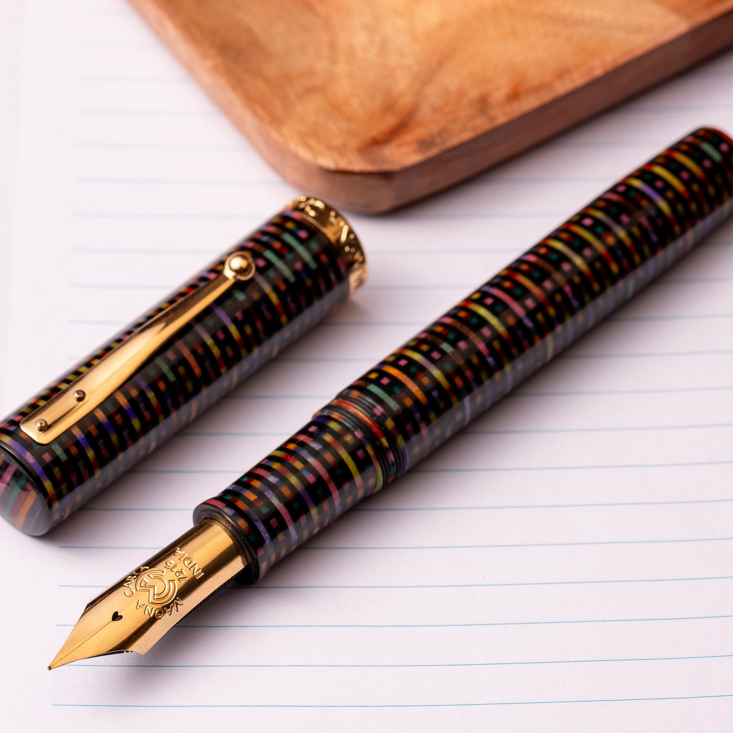 Mag 1000 Fountain Pen - Faux Pixel