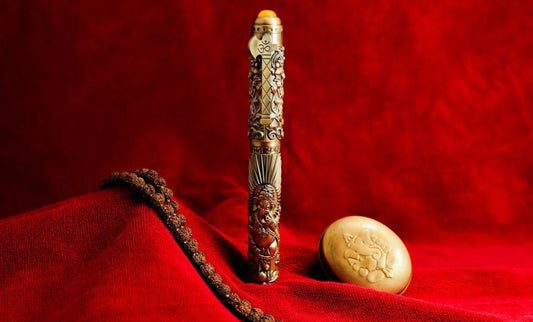 Why Premium Stationery Makes the Best Gift — and What to Look For