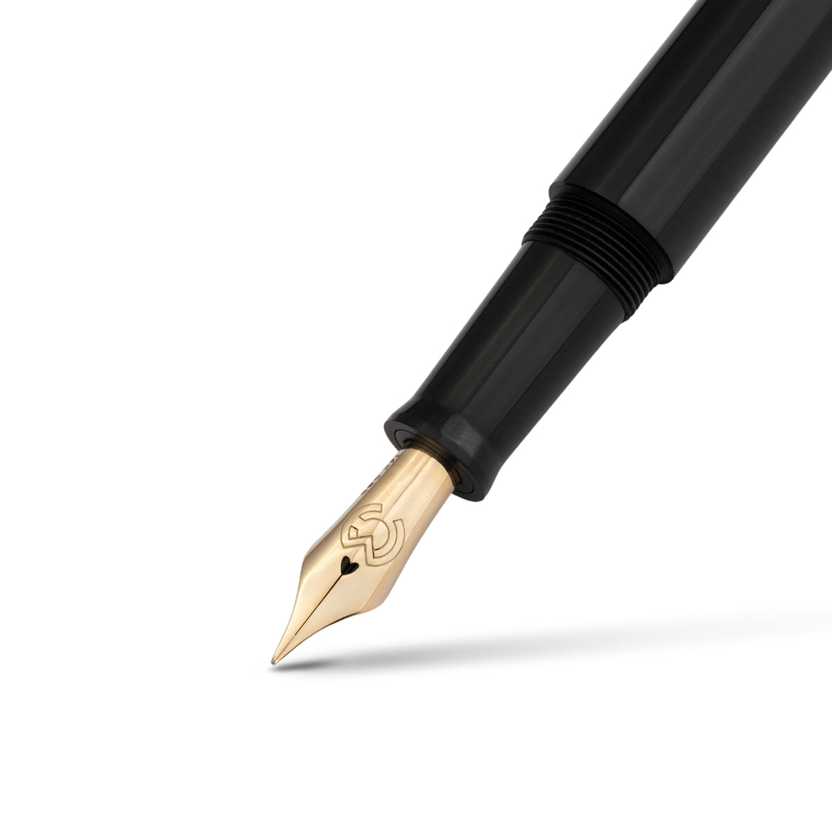 Mag 600 - Black Ebonite