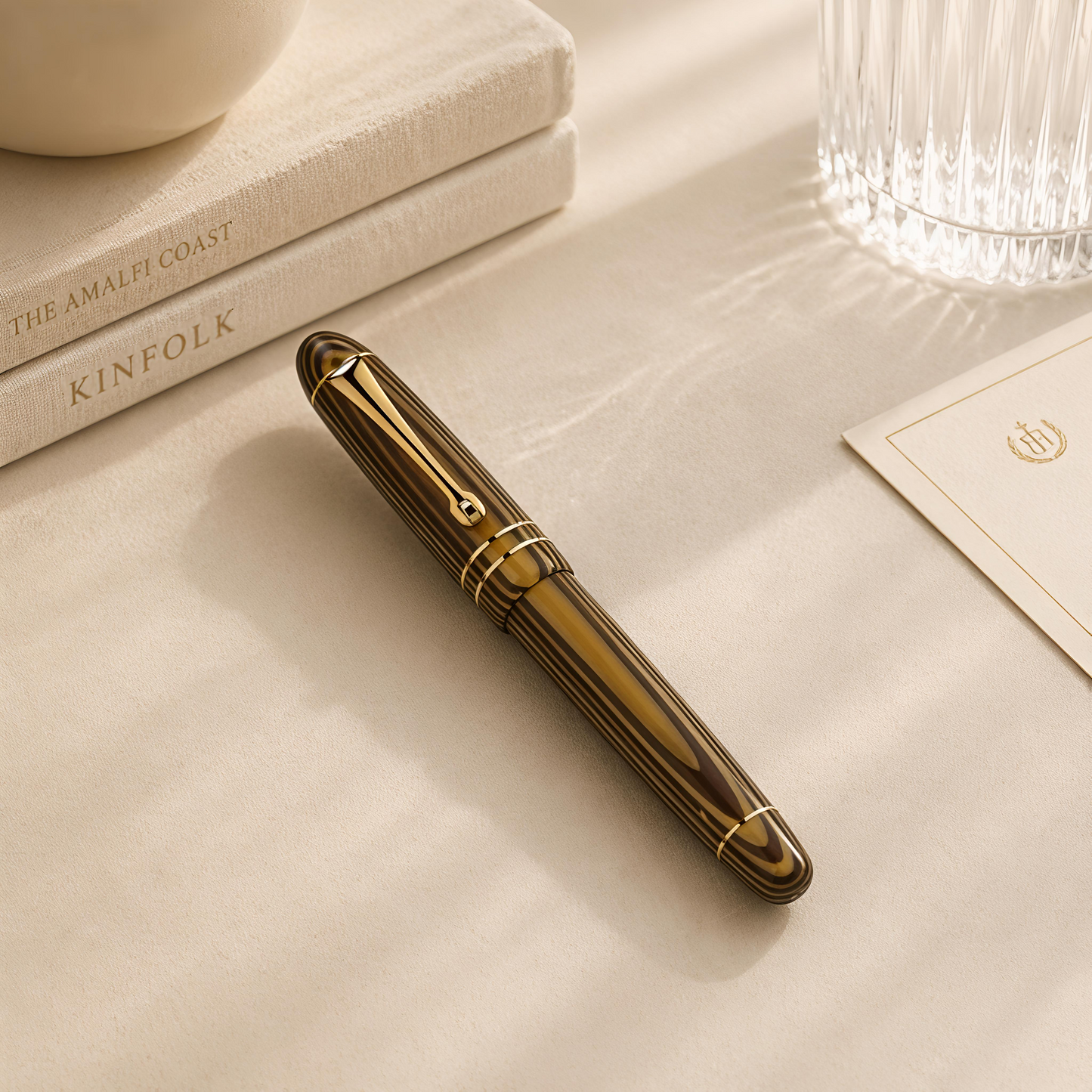 Magna Carta Lord Desk Set